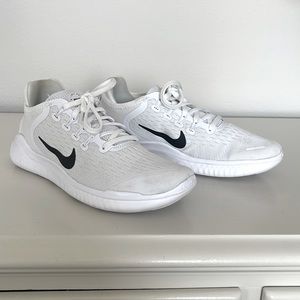 Gently used Nike Free Run Tennis shoes